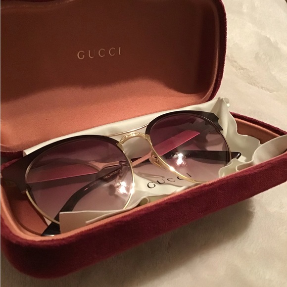 Gucci Sunglasses - Picture 3 of 8